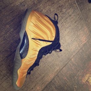 Gold Nike foamposites
